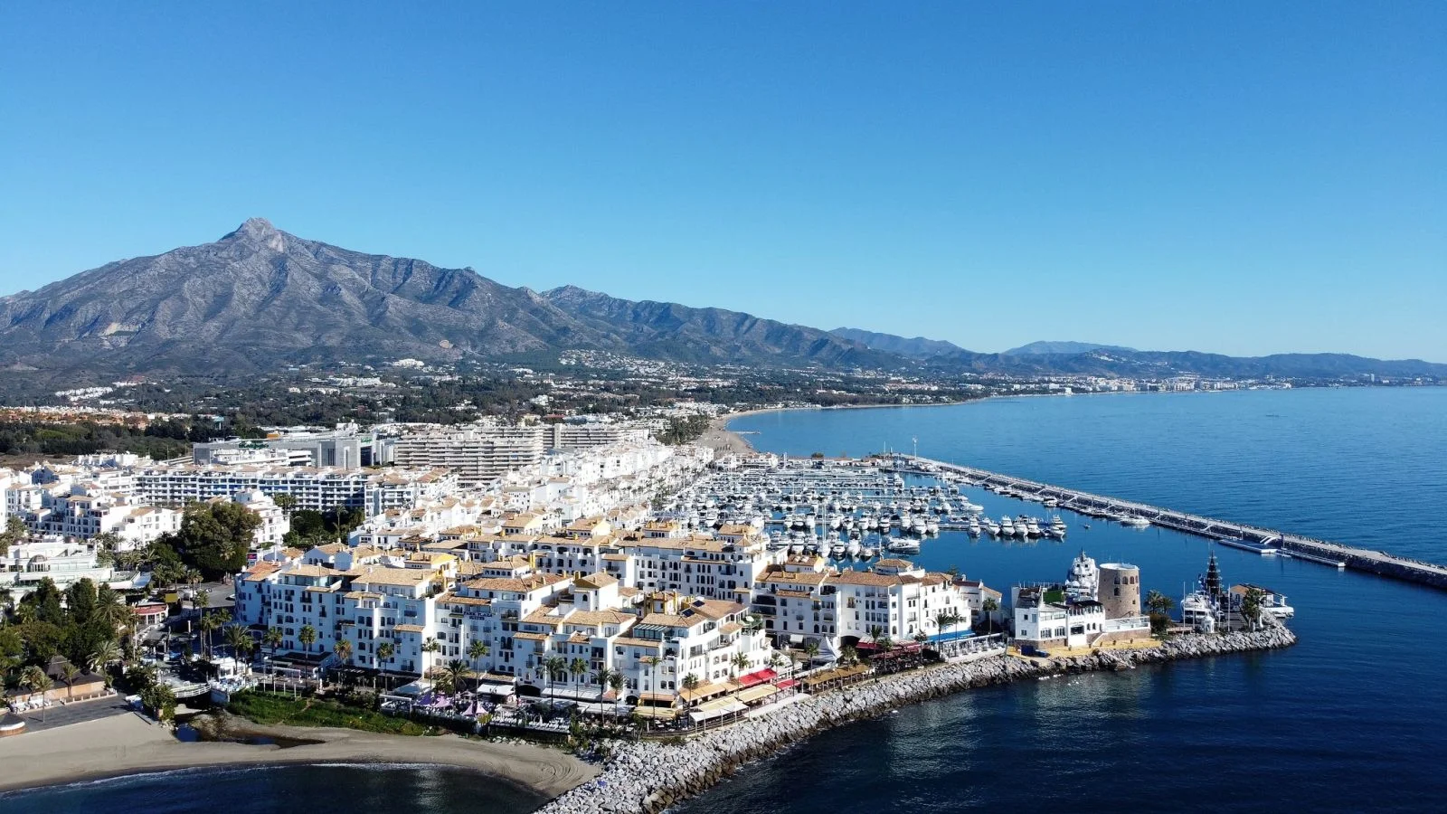 MarBanús3